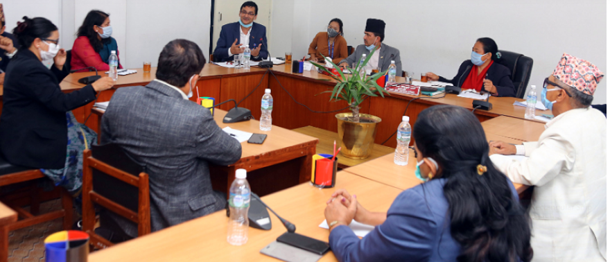 मदिरा र सुर्तीजन्य पदार्थमा कर बढाउने शिक्षा तथा स्वास्थ्य समितिको सुझाव