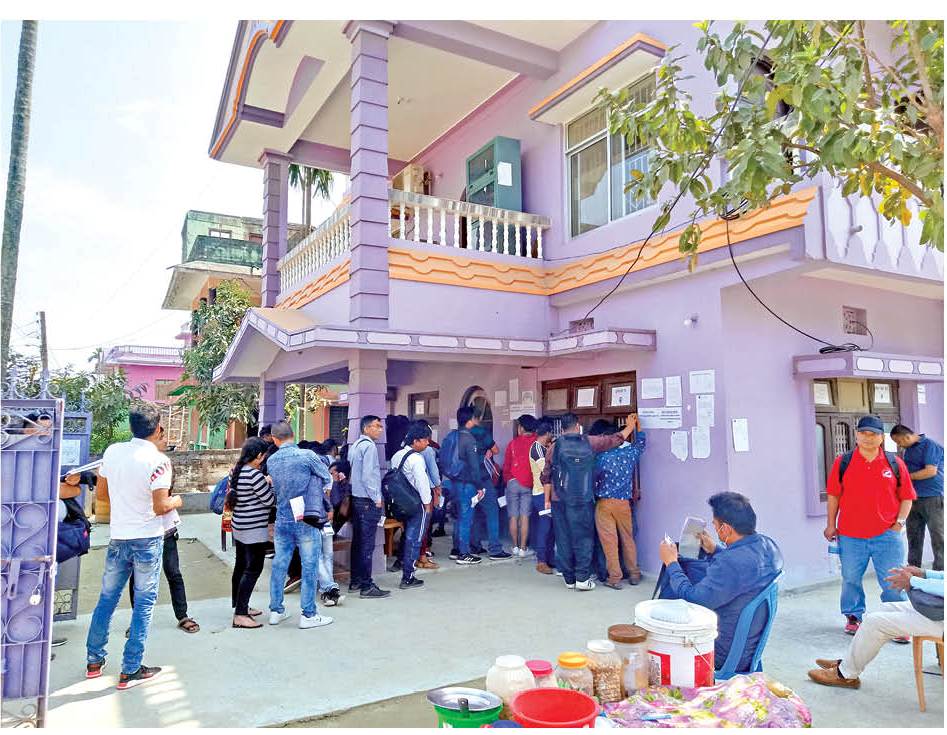 टोकन नै दलालको कब्जामा