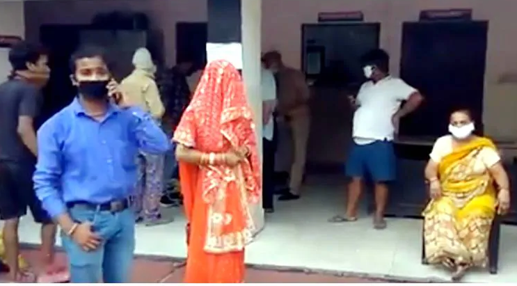 तरकारी किन्न निस्किएका युवक दुलही लिएर फर्किए
