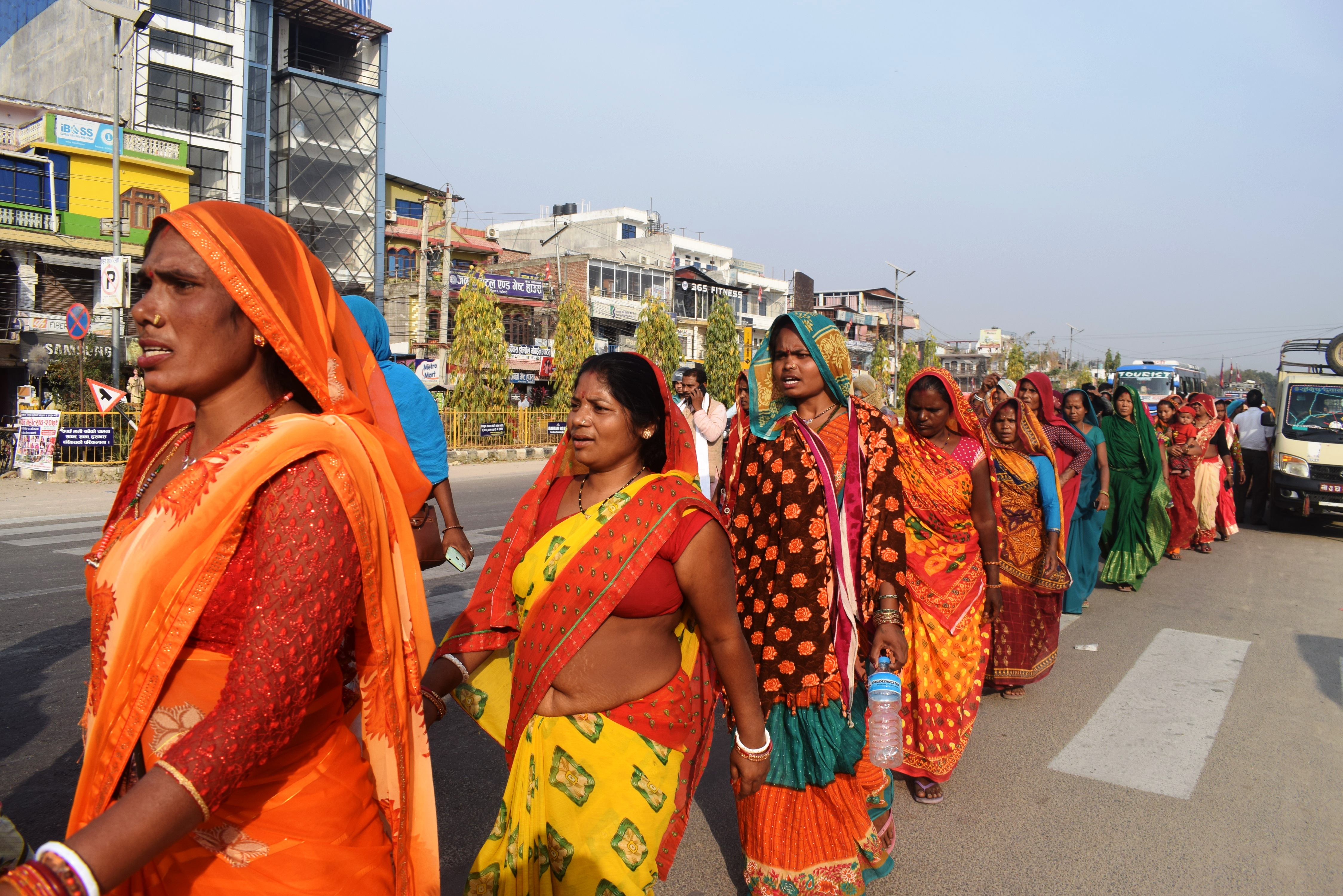 बर्दिबासबाट पैदल हिँडेर काठमाडौं आउँदै मिटरब्याज पीडित