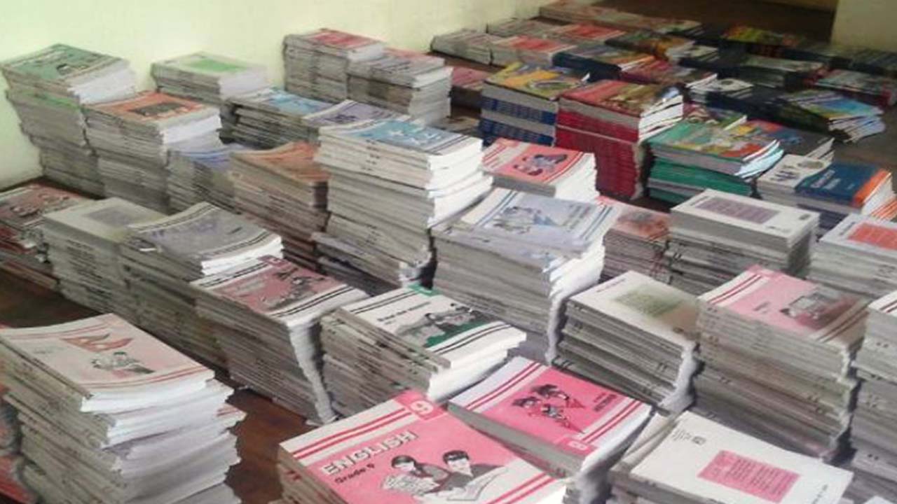 जनकशिक्षाको गुणस्तरहित कागज फिर्ता, पुस्तक छापाई काम अलपत्र
