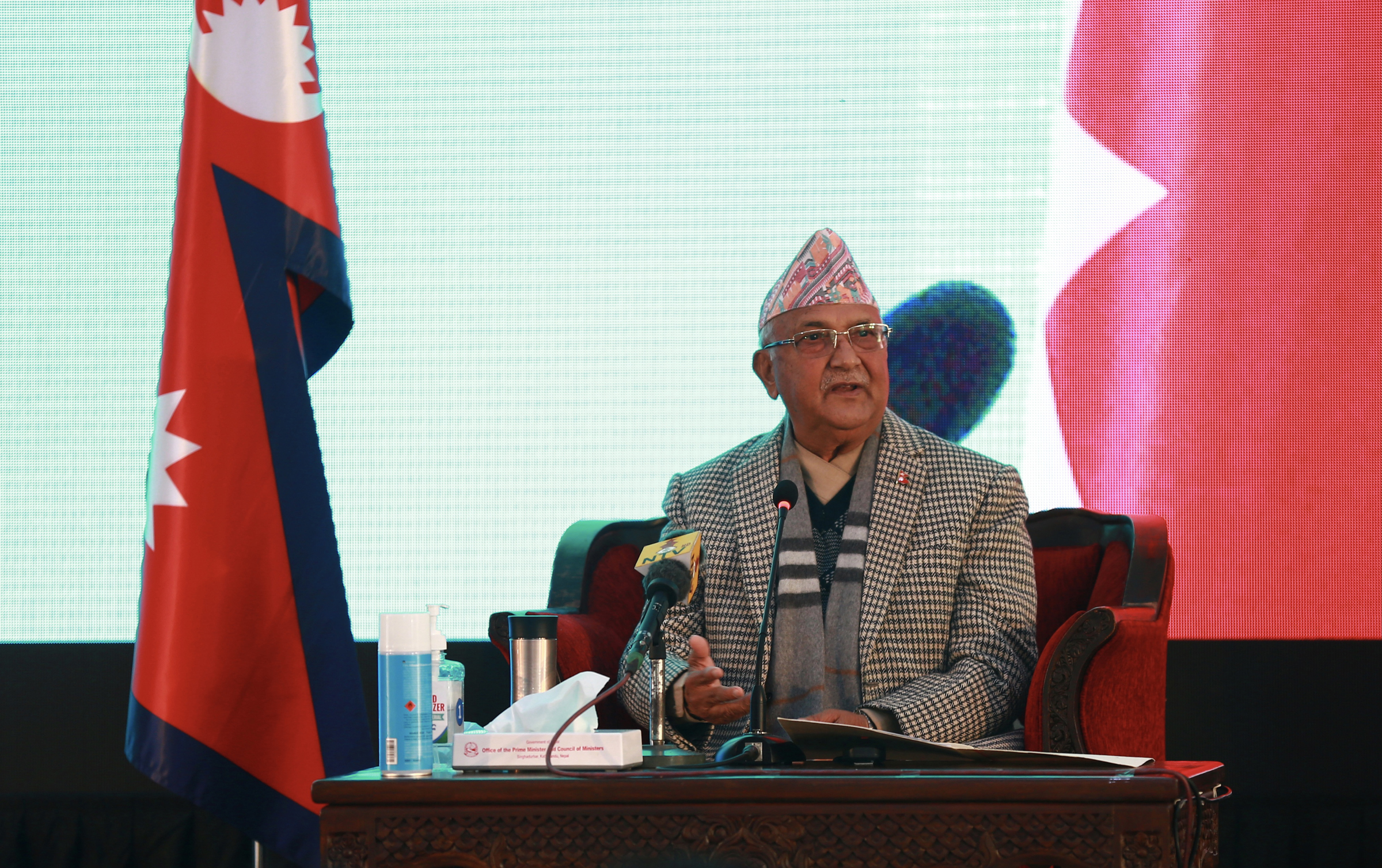 तीन महिनाभित्र सबै नेपालीले निःशुल्क खोप पाउँछन्ः प्रधानमन्त्री ओली