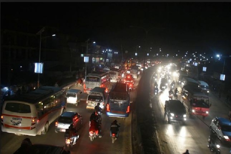 उपत्यकामा रात्रिकालीन बसको भाडा १५ को सट्टा २० लिन थालेपछि...