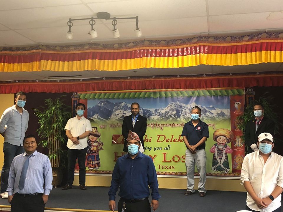 टेक्ससमा कोरोना महामारीको बीचमा युएनएको निर्वाचन मुखावरण लगाएर सम्पन्न