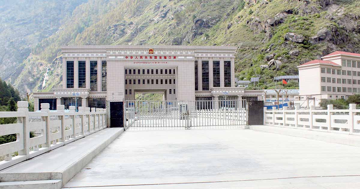 चाडबाडको मुखमै चीनमा अड्किएका सामान आयात खुल्दै