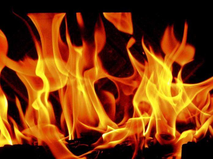 बंगलादेशको प्लास्टिक कारखानामा आगलागी, आठ जनाको मृत्यु