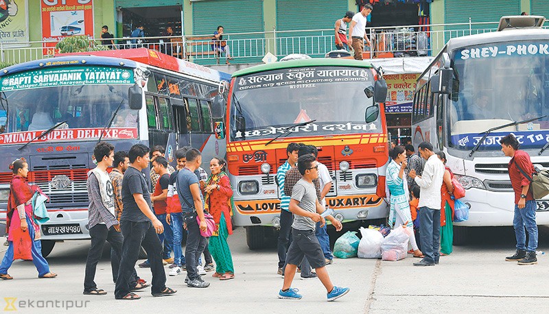 सार्वजनिक यातायात सञ्चालन गर्न व्यवसायी तयार