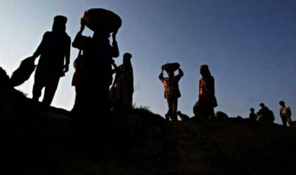 दसैंमा ज्याल नपाउँदा मजदुर भन्छन् 'सीडीओ कार्यालयको गेटमा आत्महत्या गर्छु'