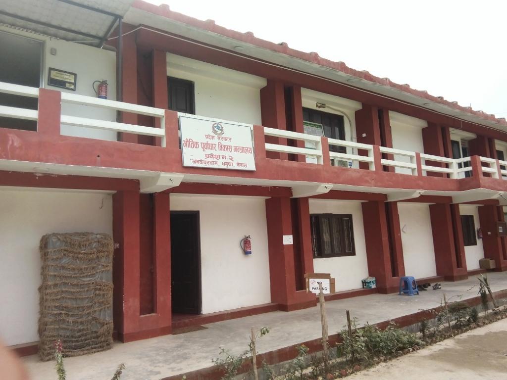 प्रक्रिया मिचेर माननीयको कम्पनीलाई धमाधम ठेक्का