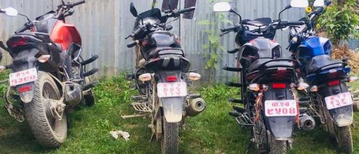 आठ सरकारी मोटरसाइकल नियन्त्रणमा
