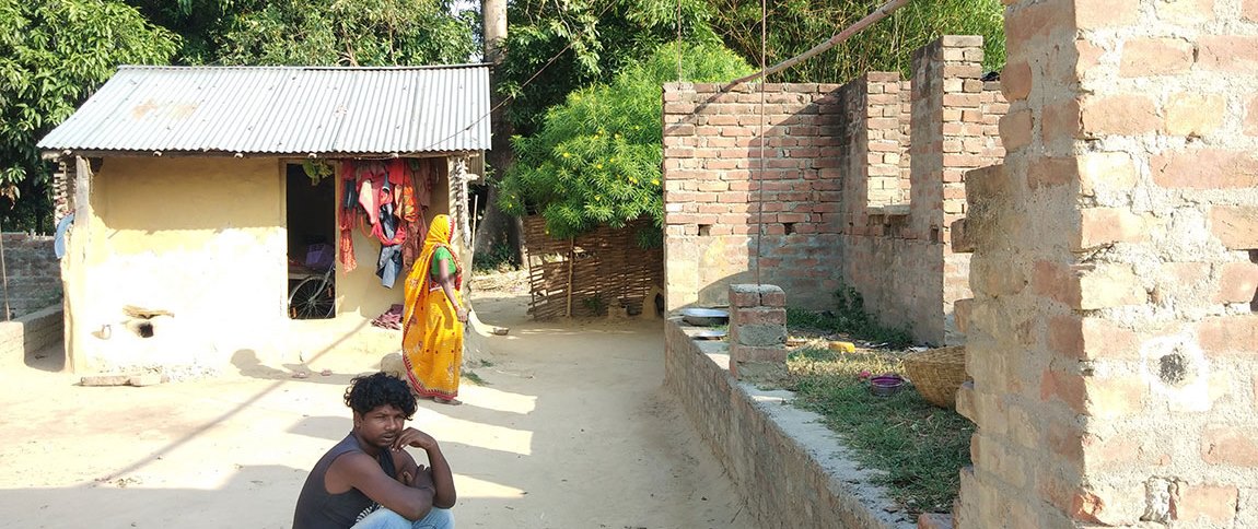 पक्की घरको आश भयो घर न घाट