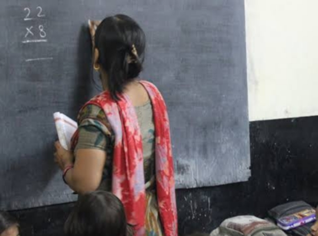 कार्यरत शिक्षक बढुवाको बाटो खुल्यो