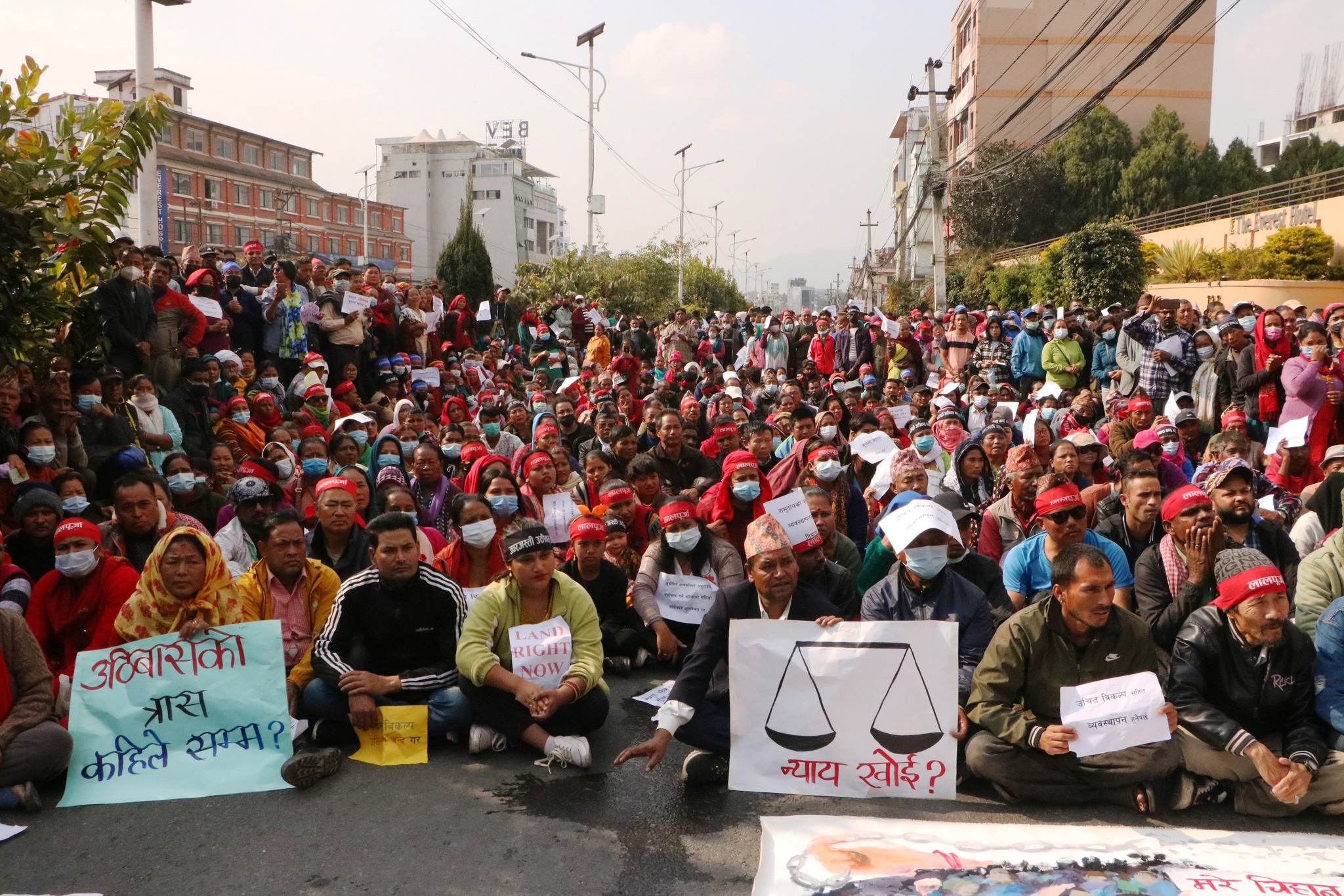बालेन्द्र साहसँग सुकुम्बासी हारे, अब नदी किनारबाट हटाउन बाटो खुल्यो