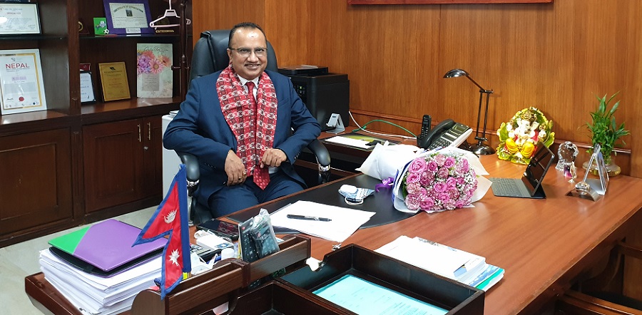 सिभिल बैंकको सीईओ पोखरेलले पदभार ग्रहण गरे, बैंकिङमा तीन दशक लामो अनुभव