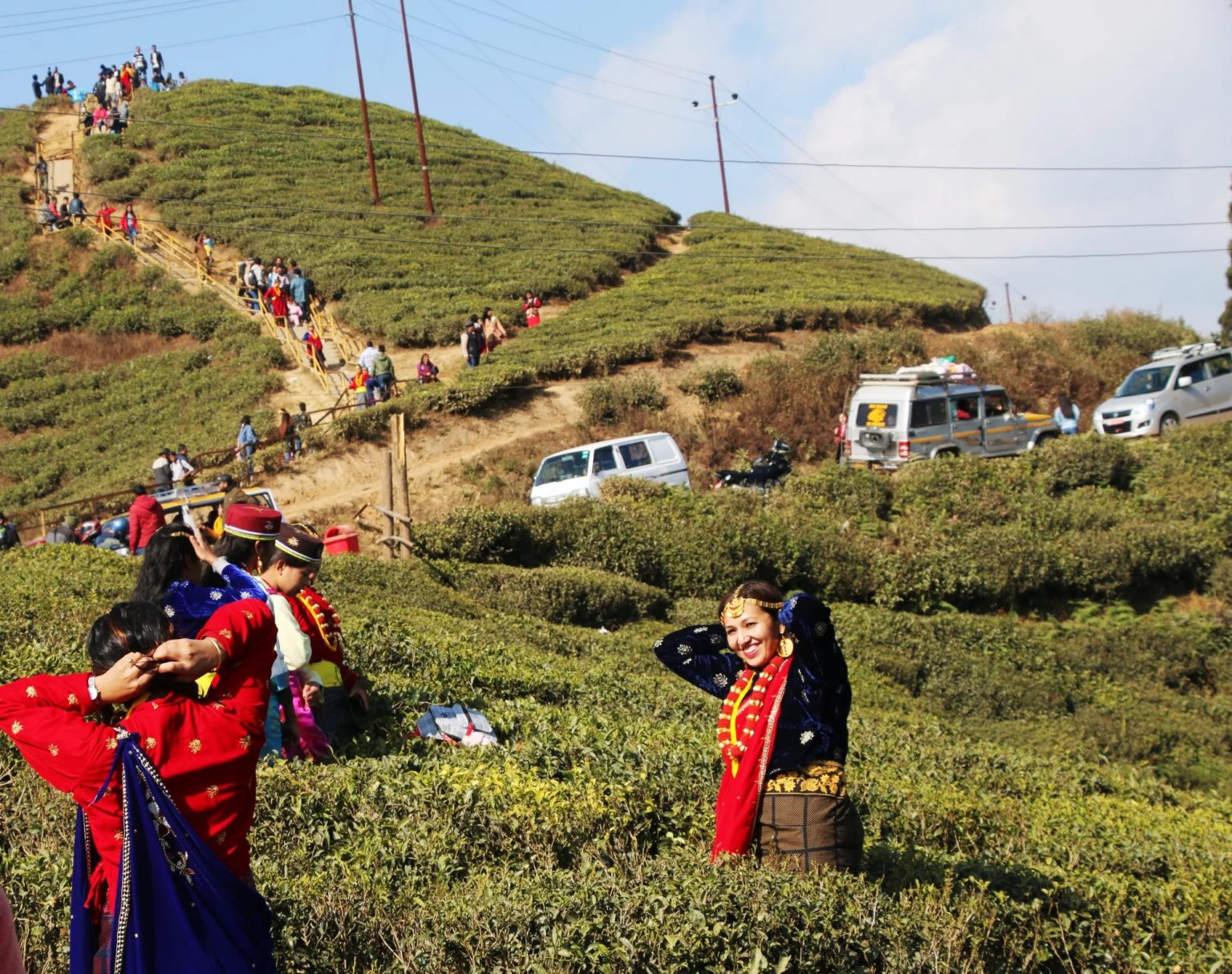 ६ महिनामा आए २ लाख ३७ हजार पर्यटक, हेरौं कुन महिनामा कति आए ?