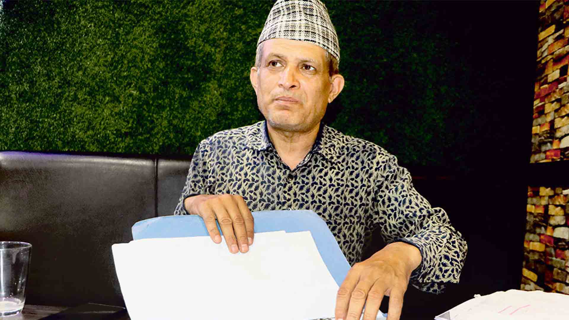 ललिता निवासको फाइल खोल्ने कोइराला, जो आफैं भागेर बाँचिरहेका छन्