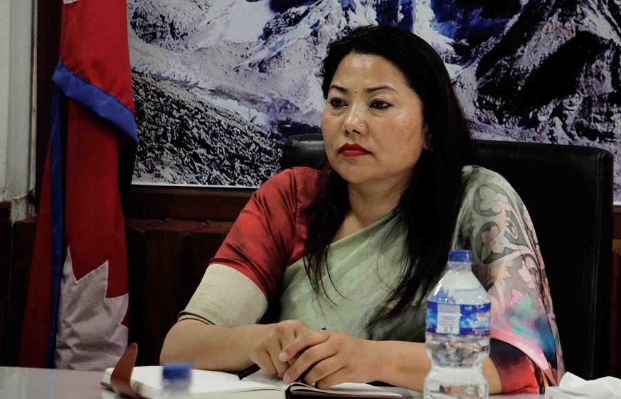 केही नयाँ कार्यक्रमका लागि बजेटको पहल भइरहेको छः मन्त्री झाँक्री