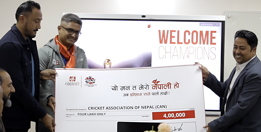 डिशहोमले क्रिकेट खेलाडीलाई दियो नगद पुरस्कार