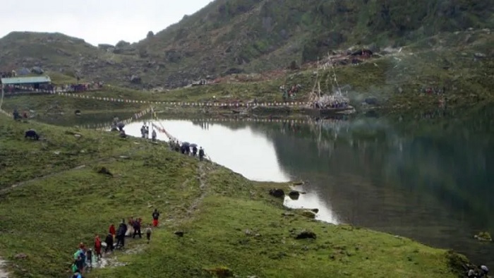 आन्तरिक तथा बाह्य पर्यटकको रोजाइमा भैरवकुण्ड