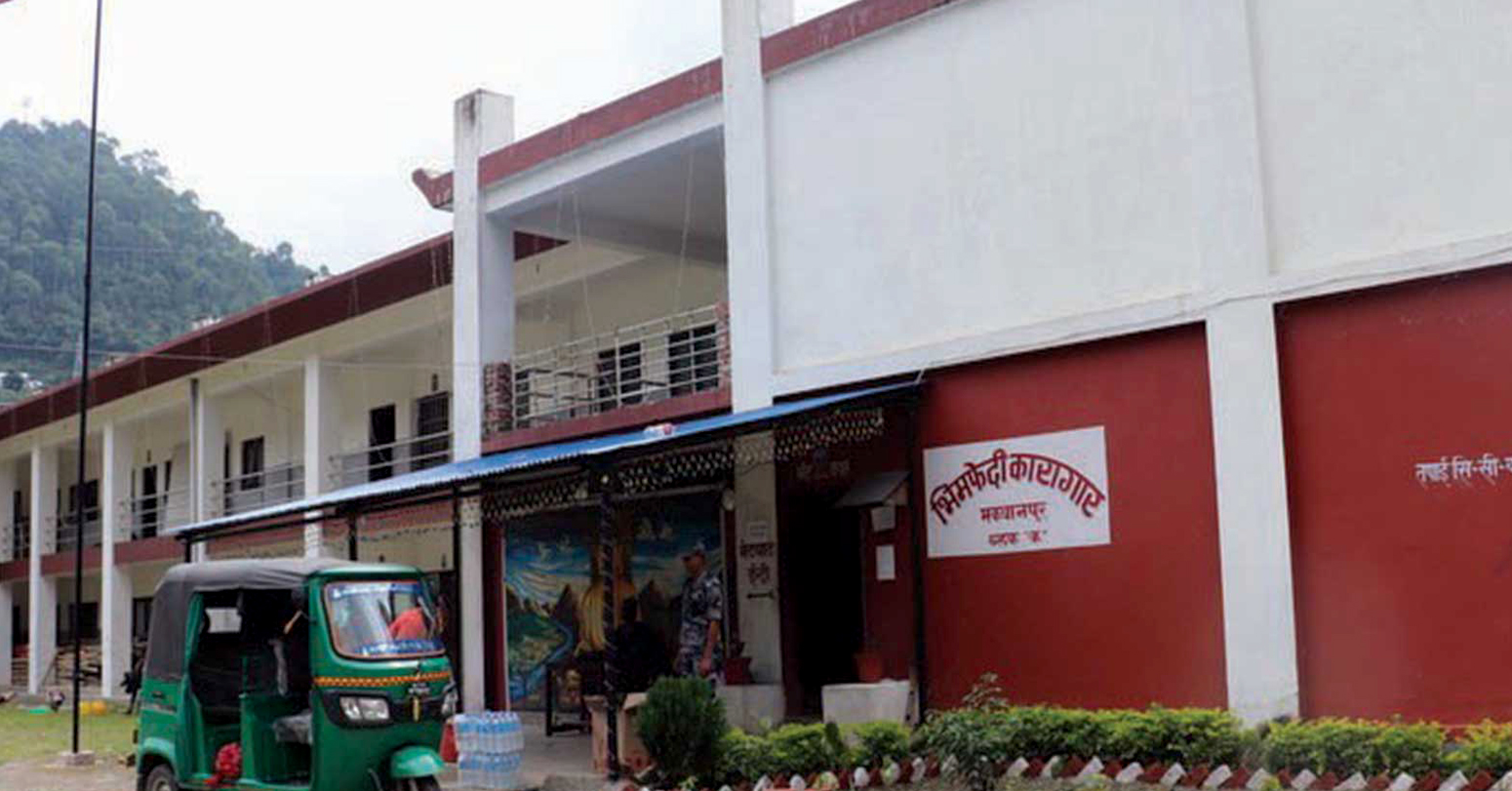 भीमफेदी कारागारका ३५  कैदीबन्दीलाई झाडापखाला