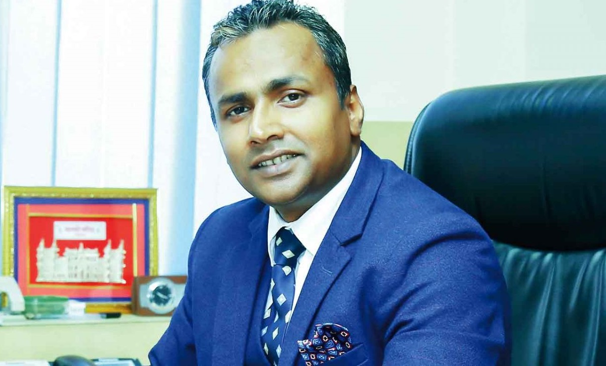नेपाल लाइफलाई शिखरमा पुर्याएर विदा लिए सीईओ झाले