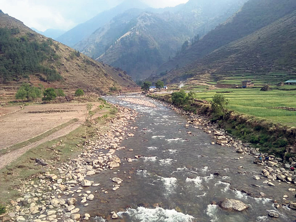 उत्तरगङ्गा जलाशययुक्त आयोजनाको काम तत्काल अघि बढाउनुपर्नेमा जोड