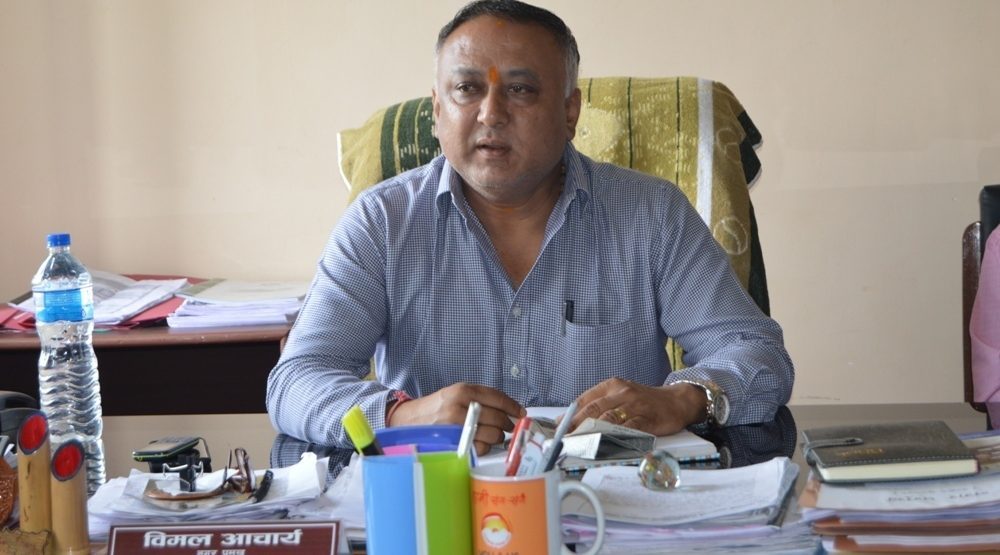 मेचीनगर प्रमुख कोरोना उपचारका लागि भारत