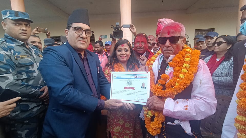 गृहमन्त्री खाँणलाई पछाडि पार्दै राप्रपाका दिपक बोहोरा विजयी