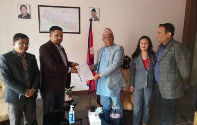 त्रिविले सिएलाई दिइरहेको दुःख हल गर्ने आश्वासन