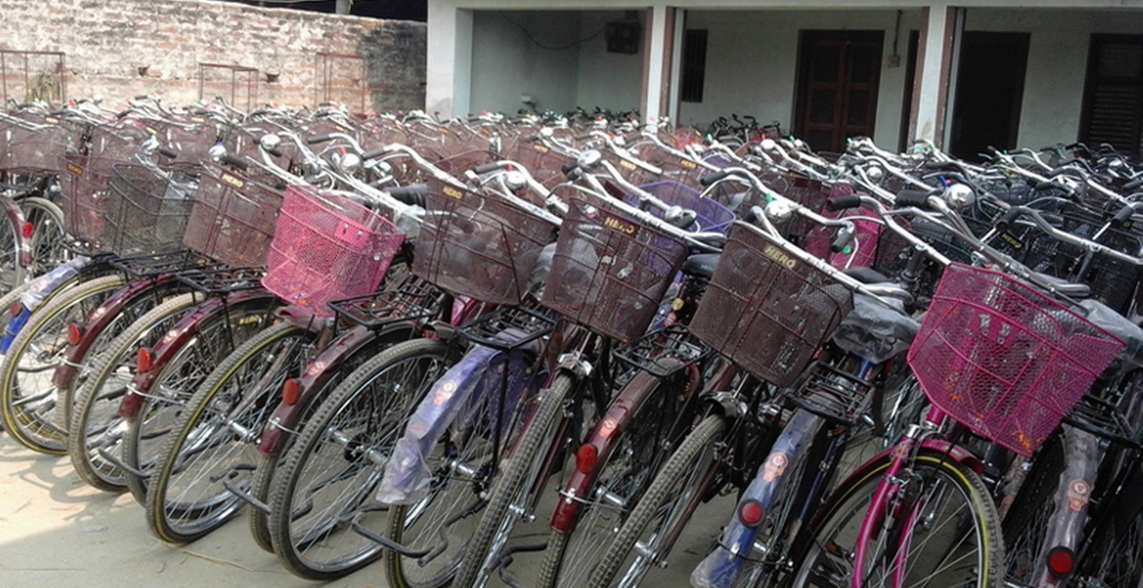 छात्रालाई पढाउन र बालविवाह रोक्न पालिका अध्यक्षको यस्तो काइदा