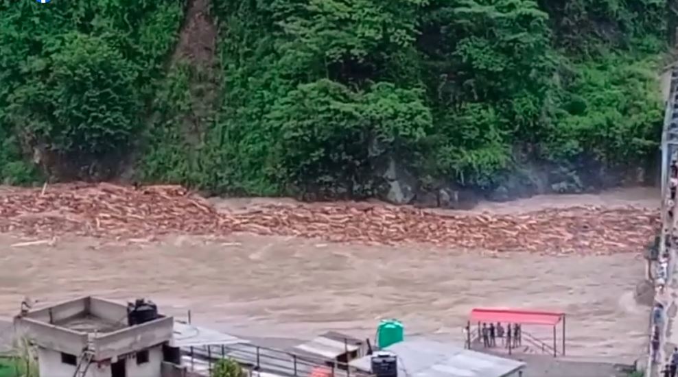 सिन्धुपाल्चोकको बाढीबाट नेशलन हाइड्रोमा क्षति