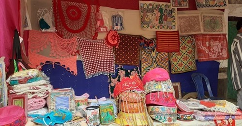 ‘हस्तकलाका सामग्री बनाउँदा ज्याला समेत उठेन’