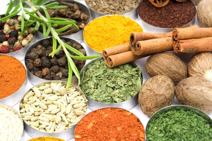 कोरोना संक्रमण बढेसँगै जडिबुटीको धुलोको माग बढ्दो