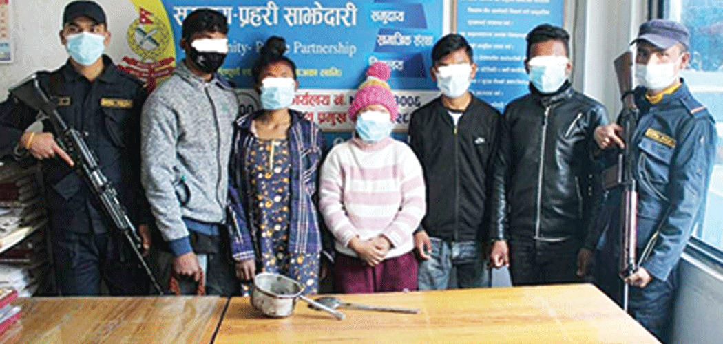 काठमाडौंमै यस्तो अन्धविस्वास, झारफुक भन्दै दिएको यातनाबाट गम्भीर घाइते