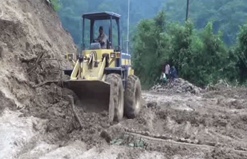 मध्यपहाडी लोकमार्गमा यात्रा गर्न सास्ती