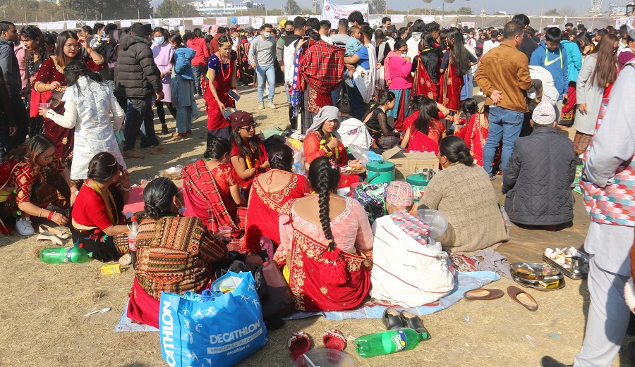 यसरी मनाए टुँडिखेलमा थारु समुदायले माघे सङ्क्रान्ति (फोटो फिचर)