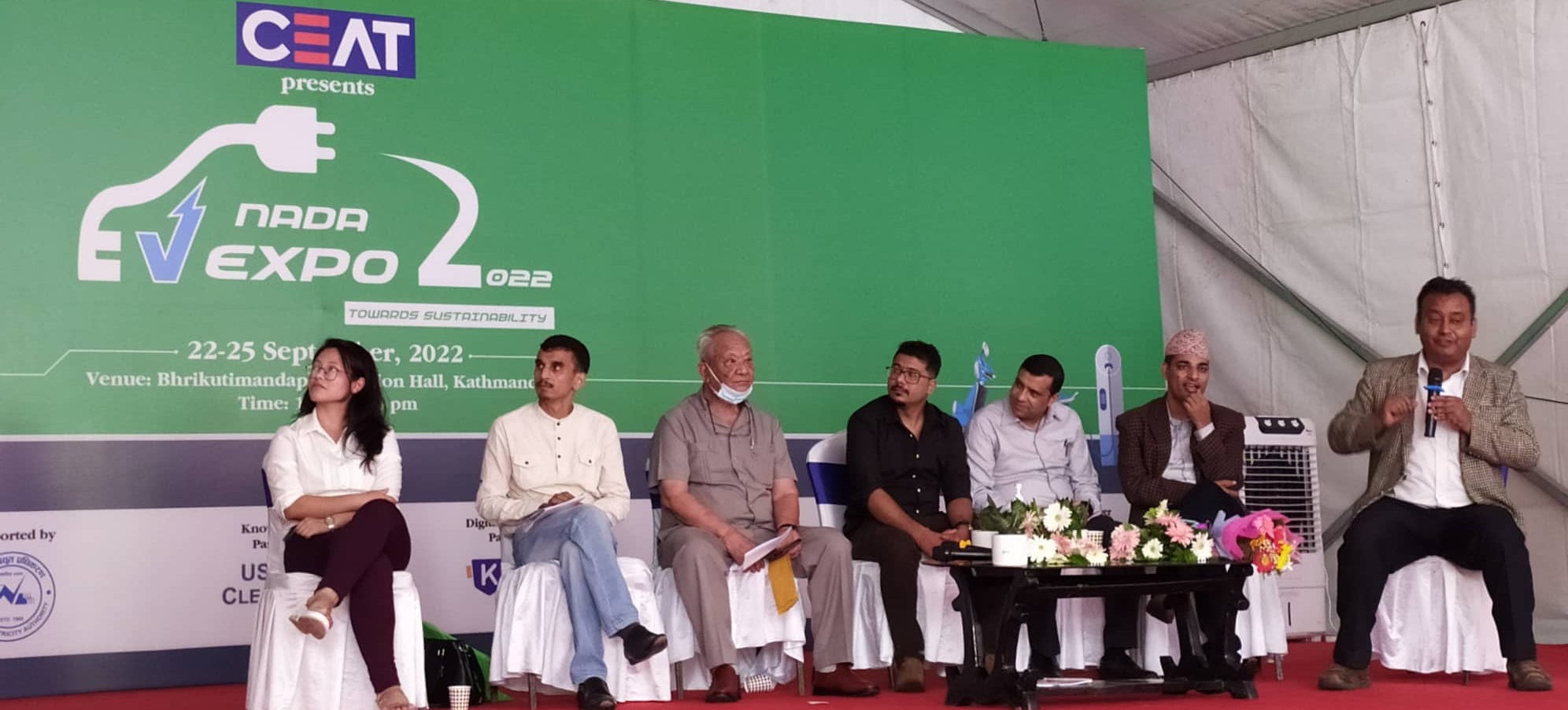 ‘इन्धनबाट चल्ने सवारीसाधनलाई विद्युतीयमा रुपान्तरण गर्नुपर्नेमा जोड’