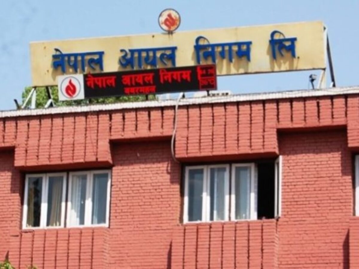 चार लाख किलोलिटर पेट्रोलियम पदार्थ आयात