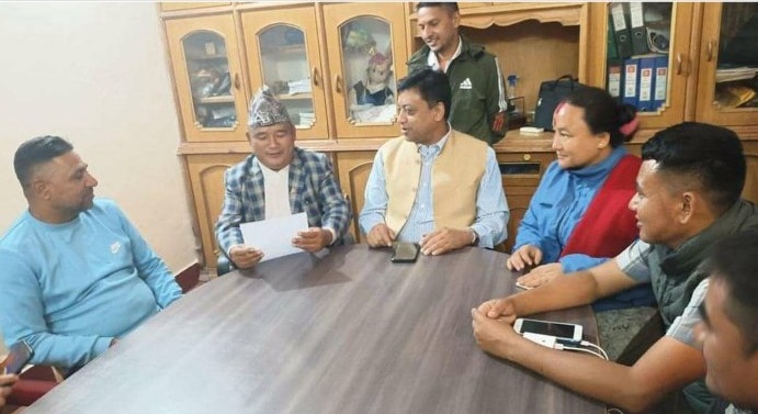 इन्द्र बानियालाई स्वतन्त्र उम्मेदवार चेपाङले समर्थन गर्ने
