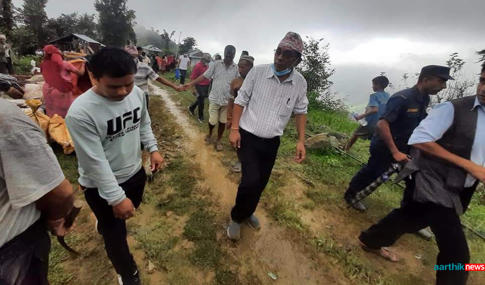 अर्घाखाँचीको कोठिया मैदानमा र ढुङ्गेशेरामा पहिरोः ६ घर भत्किए, ५० घर उच्च जोखिममा