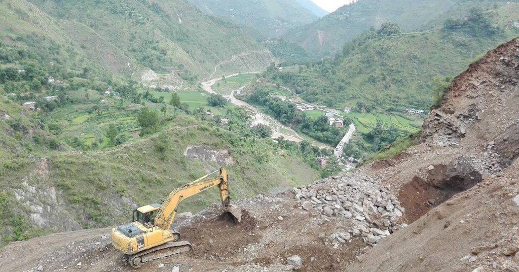 ढुंगा गिट्टी निकासी गर्ने निर्णय फिर्ता नगरे सत्याग्रह गर्ने चेतावनी