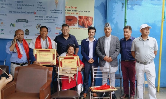 आर्थिक अभावका कारण कोही पनि उपचारबाट बञ्चित हुनुहुँदैनः स्वास्थ्य मन्त्री बस्नेत
