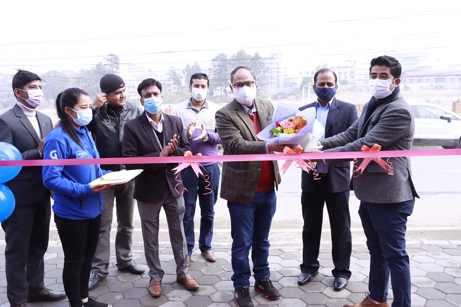 बजाजको नयाँ सर्भिस सेन्टर अब कुपण्डोलको गुसिङगालमा