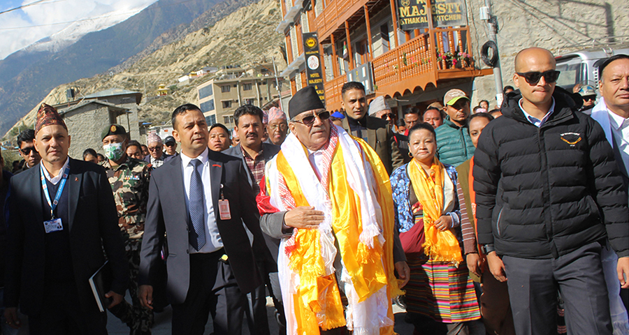 प्रधानमन्त्री प्रचण्ड रुकुम पश्चिममा पुगे