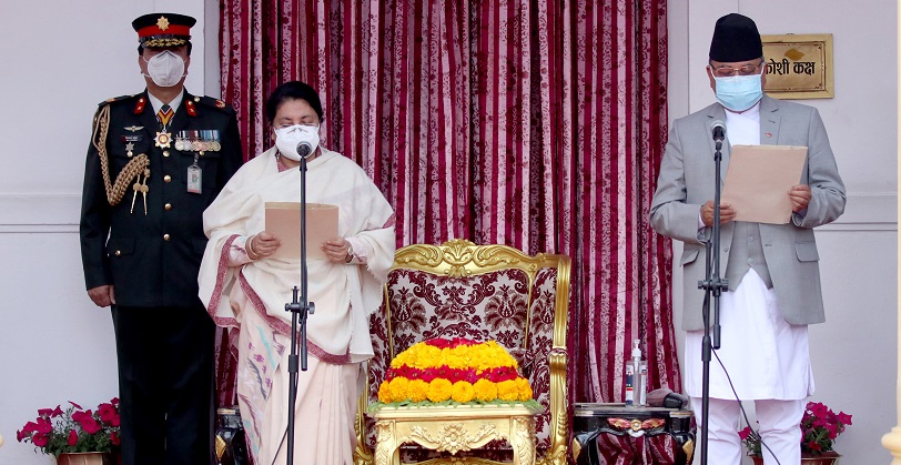 प्रधानमन्त्री ओलीले सपथ लिँदा यी शब्दमाथि किन गरेर खेलवाड ?