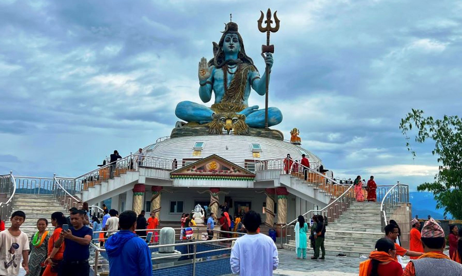 नयाँ पर्यटकीय गन्तव्य पुम्दीकोटको विशाल मूर्ति