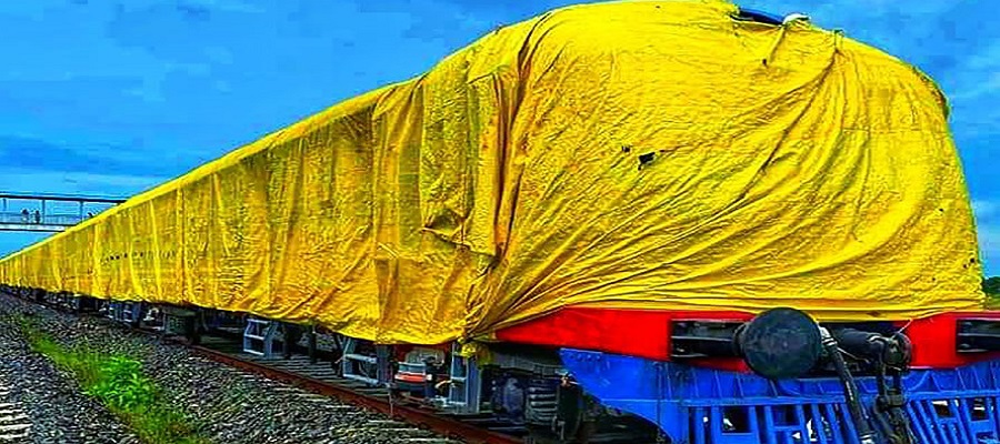 अब हट्ला त रेल छोपेको पाल ? महाप्रबन्धक भन्छन्: रेल चलाउनु बस कुदाएजस्तो होइन रहेछ