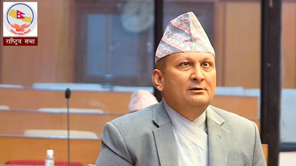 अर्थमन्त्रीले व्यापारिक घरानासँग साँठगाँठ गरेर विद्युतीय गाडीमा कर बढाए, चकलेटमा घटाएः सांसद रायमाझी