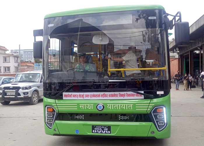 चल्न थाले काठमाडौँमा साझाका विद्युतीय बस