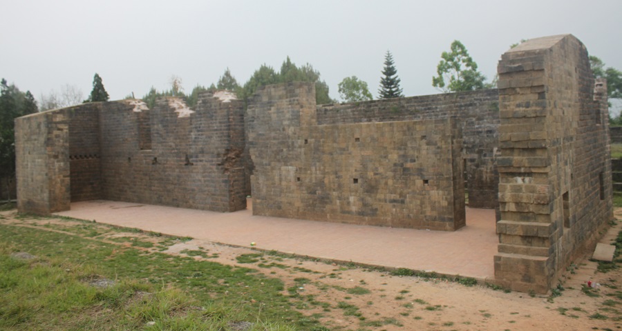 मकवानपुरगढीमा आन्तरिक पर्यटकको घुइँचो